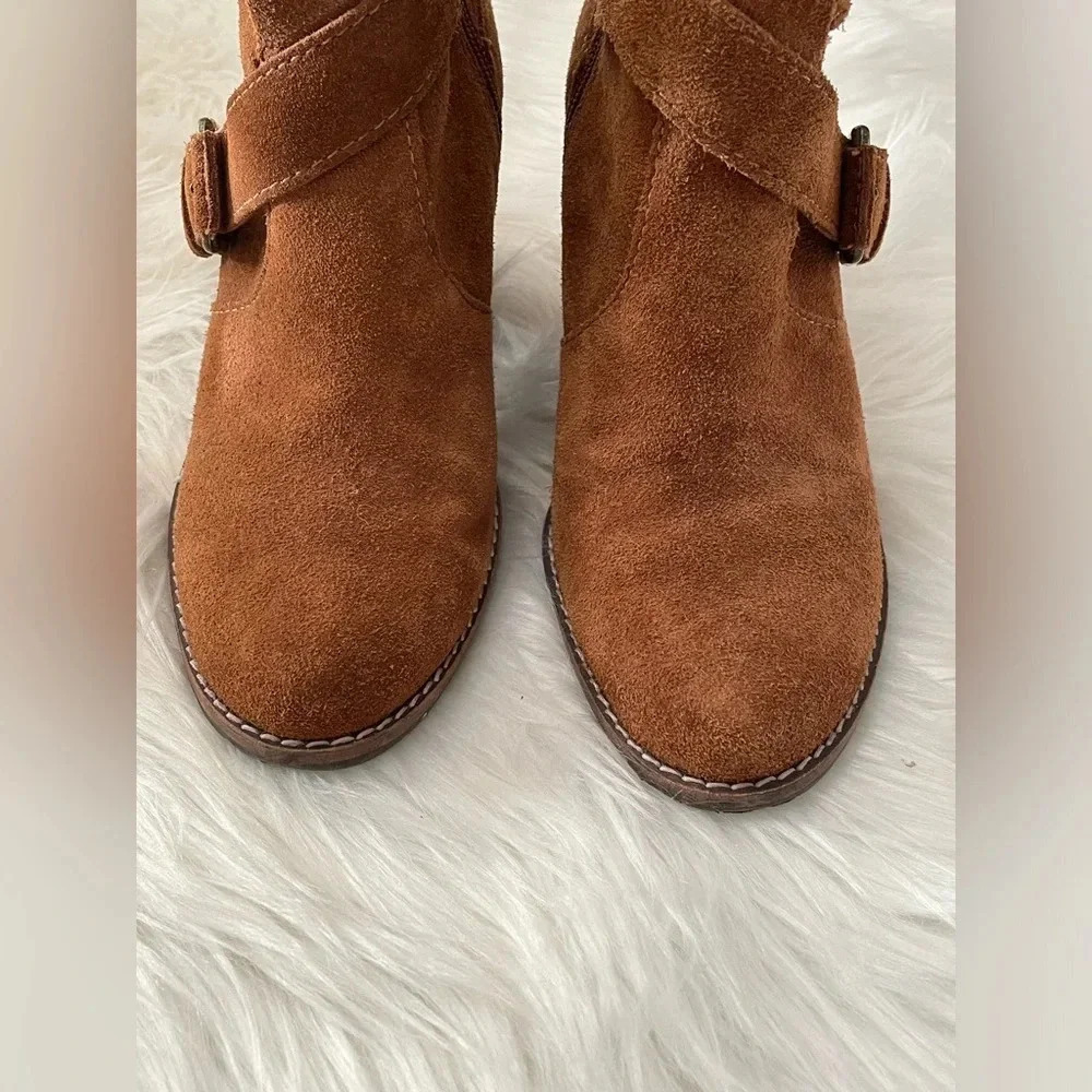 Dolce Vita Size 7.5 Brown Tan Leather Suede Cross Wrap Buckle Ankle Boot - Picture 8 of 12